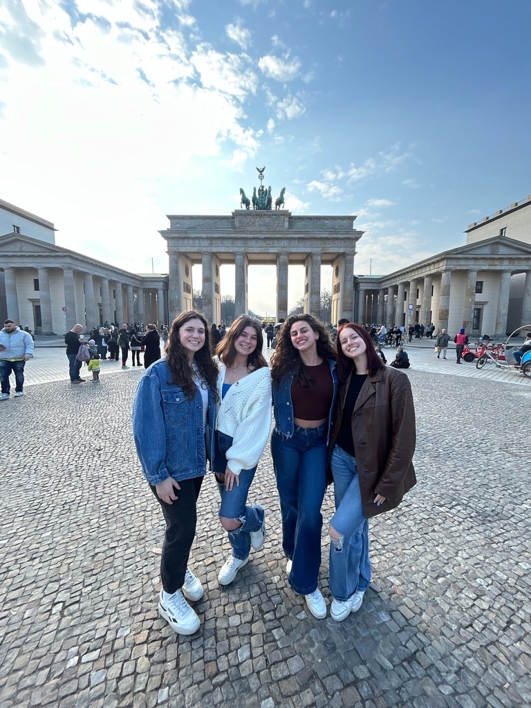 Hannah and friends on vacation.