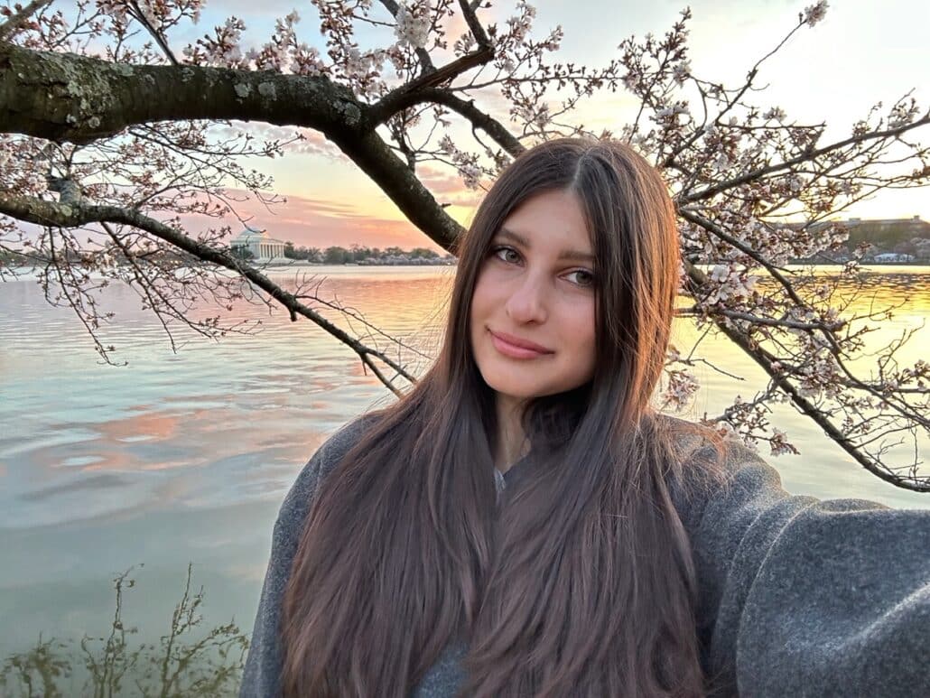 Samantha takes a selfie at the tidal basin.
