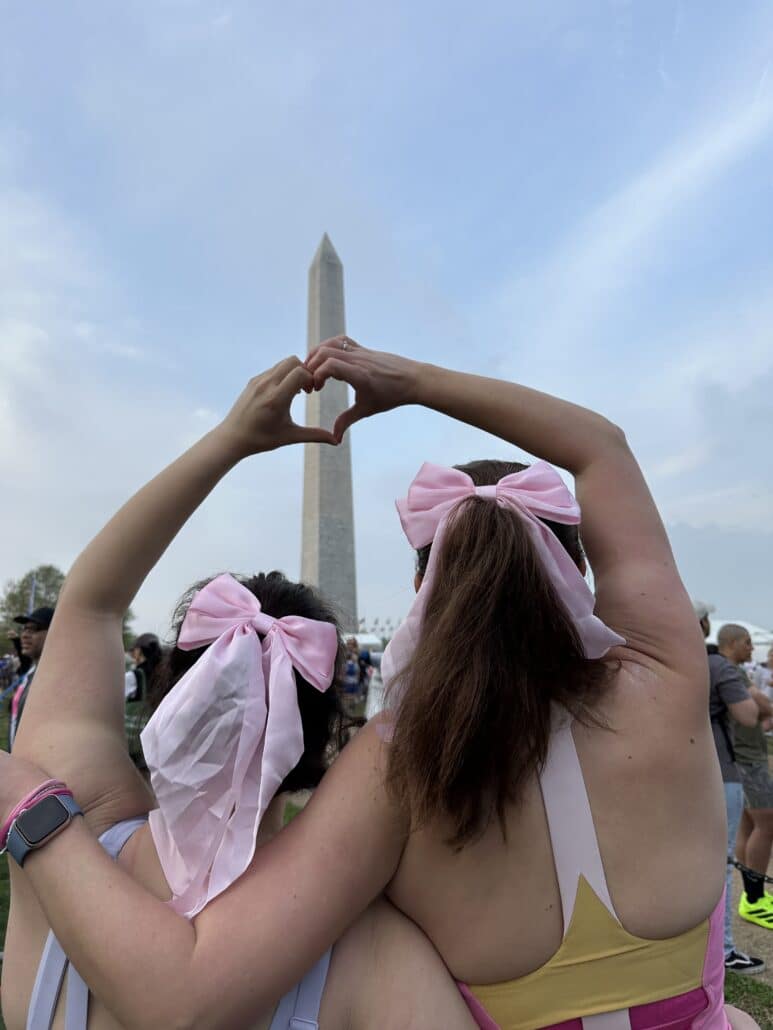 Juliet and friends at the Washington Monument.