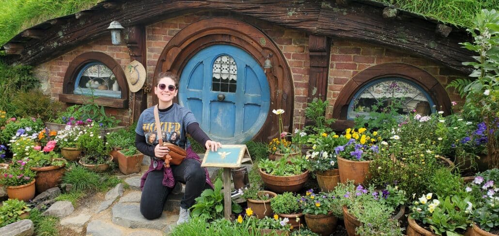 Avrah and a hobbit hole.